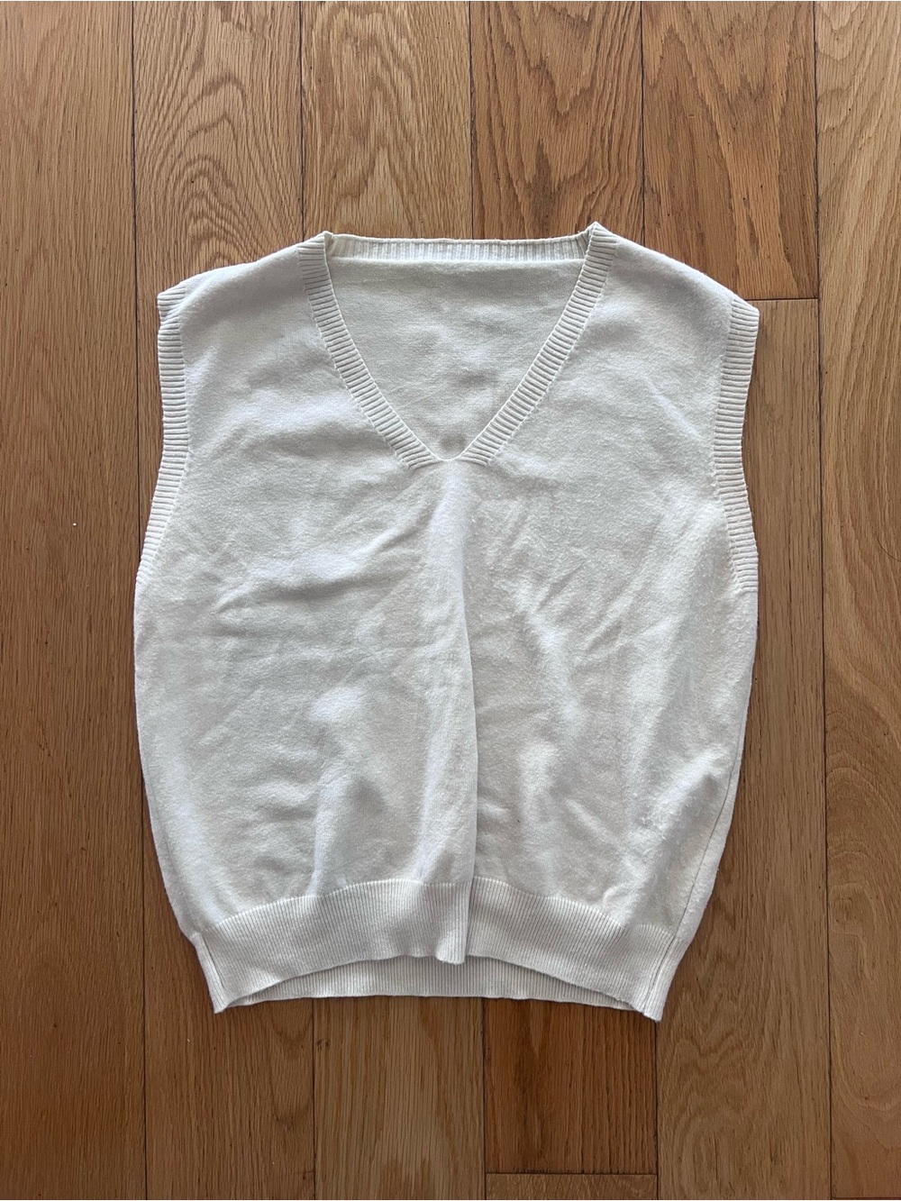 White V-Neck Knit Sweater Vest